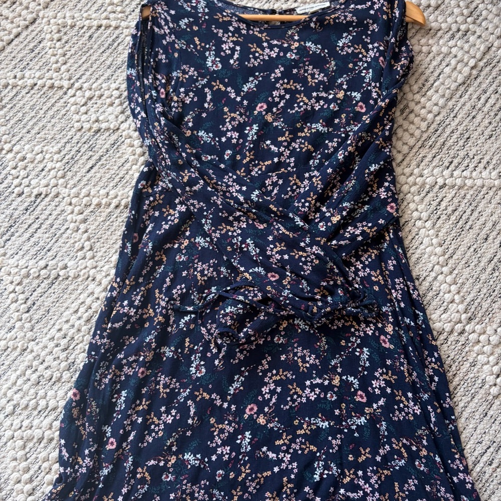 American Eagle Outfitters Navy Floral Maxi Dress slit sleeve sleeves